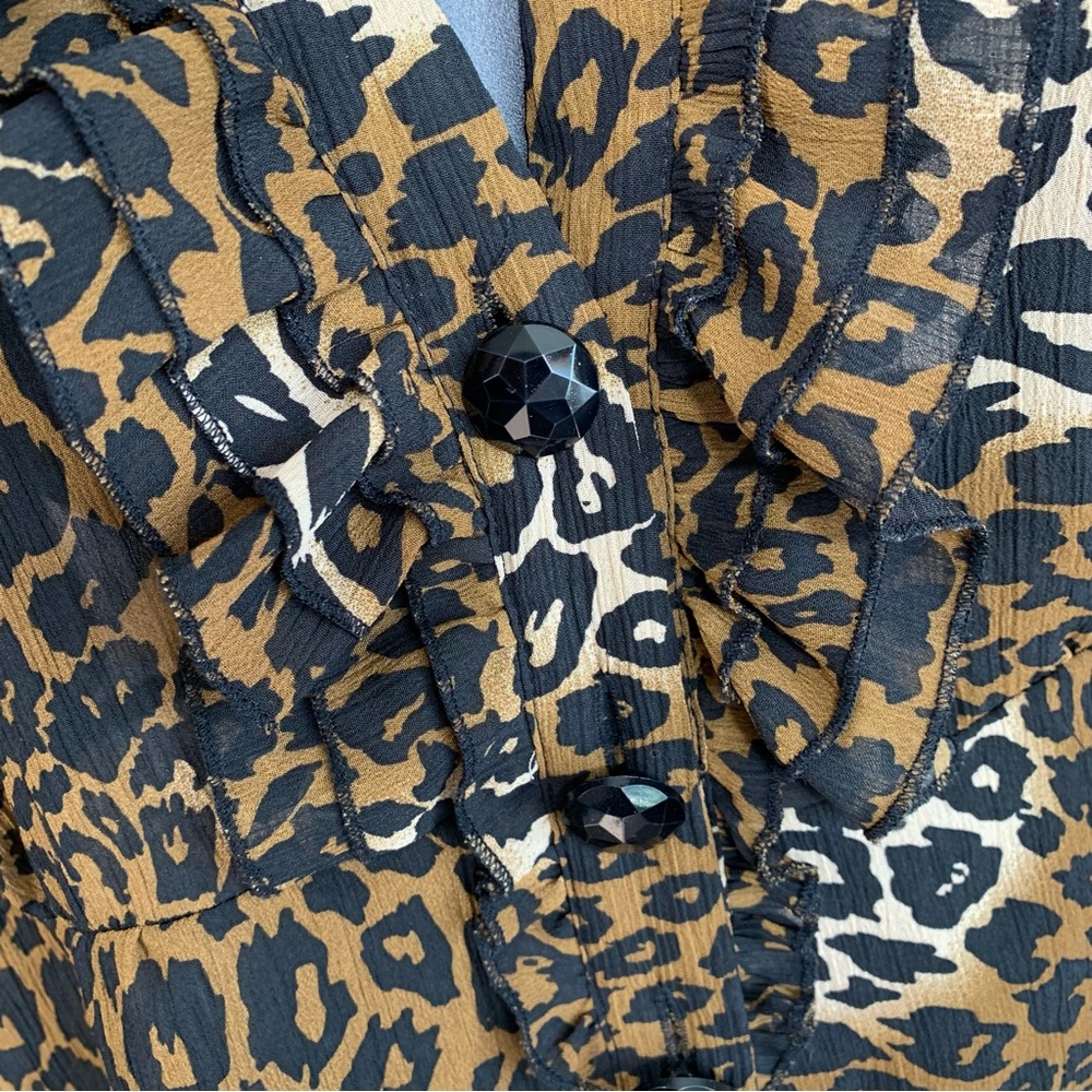 Scott Taylor Animal Print Ruffle Blouse - Picture 5 of 8